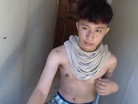 asiantwink0000 online show from 01-18-26, 03:54