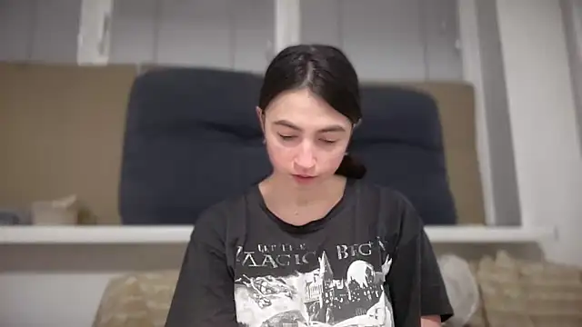 Aphr0ditee online show from 03-15-26, 08:37