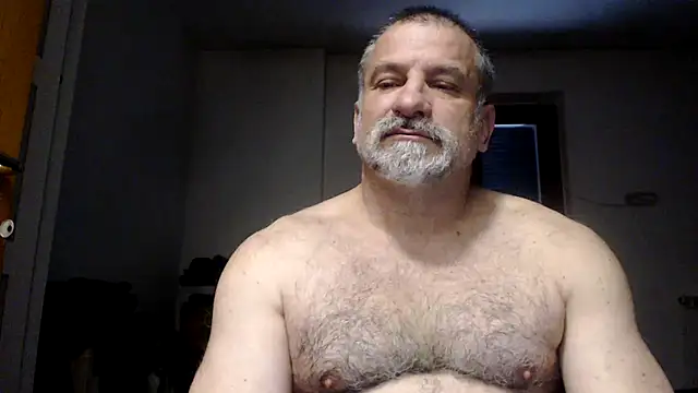 Snapshot of Mauro7788 chatting on 04-21-26, 11:05 Mauro7788 online show from 04-21-26, 11:05