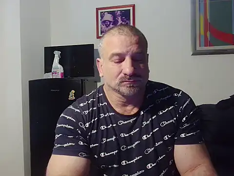 Snapshot of Mauro7788 chatting on 05-08-26, 09:47 Mauro7788 online show from 05-08-26, 09:47