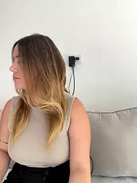 Snapshot of Nasss7 chatting on 01-15-26, 05:38 Nasss7 online show from 01-15-26, 05:38