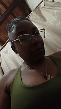 Snapshot of ChanneldelaCroix chatting on 03-29-26, 09:31 ChanneldelaCroix online show from 03-29-26, 09:31