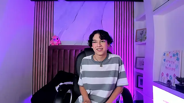 SthepanodiMonaco online show from 04-14-26, 03:23