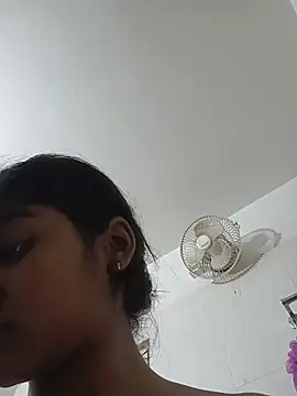 Cute diya023 online show from 06-14-26, 01:46