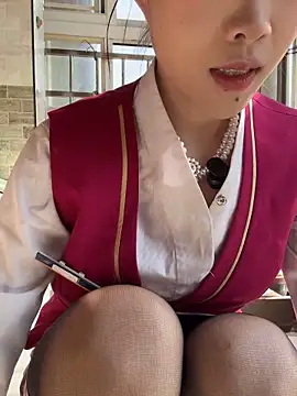 Snapshot of youyou-baby999 chatting on 02-18-26, 04:52 youyou-baby999 online show from 02-18-26, 04:52