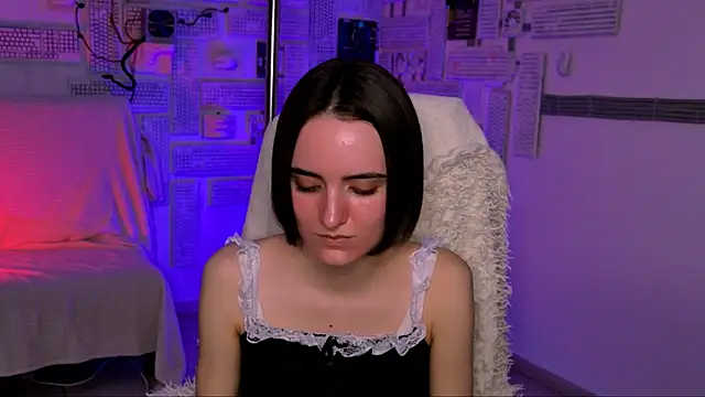 KateWillows online show from 04-08-26, 04:56