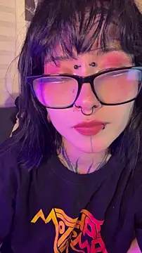 Snapshot of AryRousse chatting on 12-20-25, 02:40 AryRousse online show from 12-20-25, 02:40