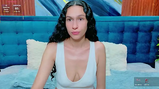 Snapshot of violeta_0426 chatting on 05-07-26, 11:37 violeta 0426 online show from 05-07-26, 11:37