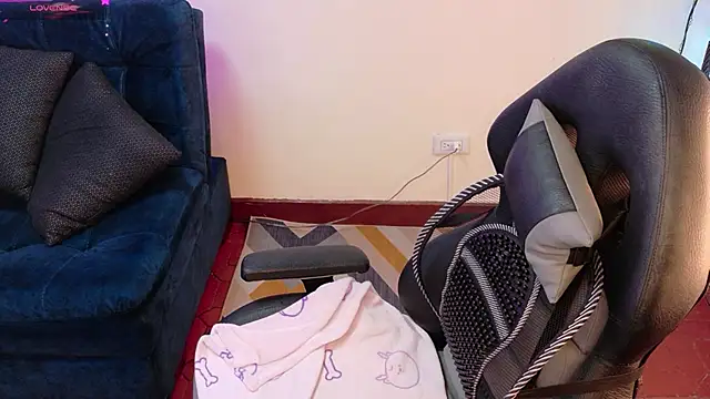 nathferrer 1 online show from 06-13-26, 11:02