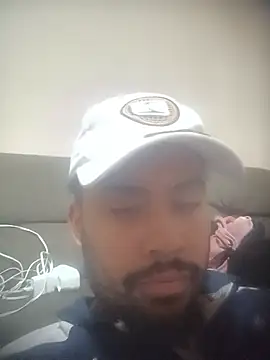 Snapshot of Rodrigues99 chatting on 07-16-26, 01:44 Rodrigues99 online show from 07-16-26, 01:44