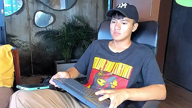 Snapshot of isaac_grimm chatting on 01-17-26, 03:00 isaac grimm online show from 01-17-26, 03:00