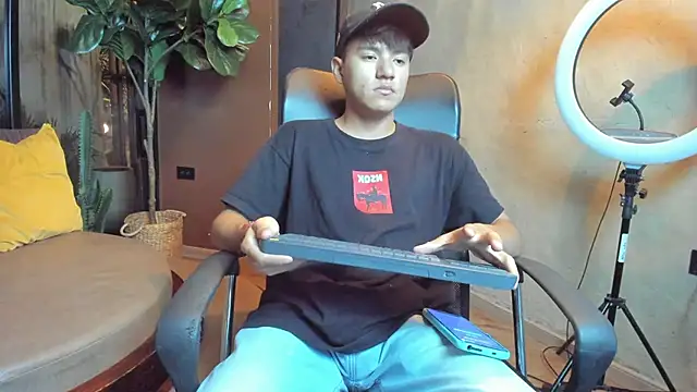 Snapshot of isaac_grimm chatting on 02-05-26, 03:11 isaac grimm online show from 02-05-26, 03:11