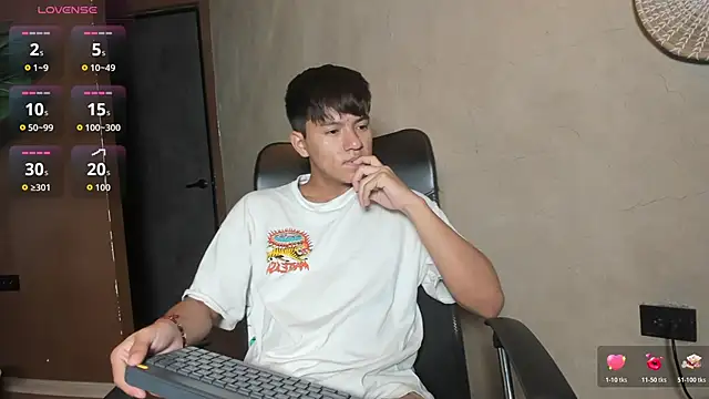 Snapshot of isaac_grimm chatting on 02-07-26, 03:10 isaac grimm online show from 02-07-26, 03:10