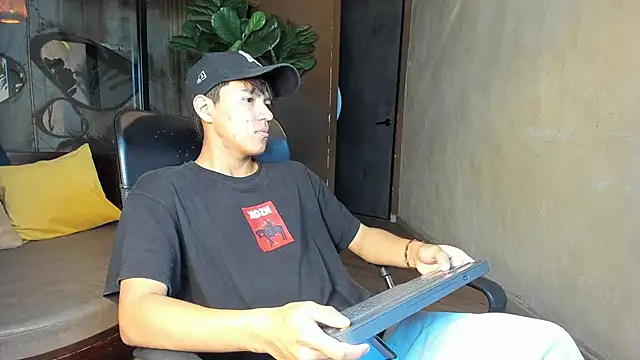 Snapshot of isaac_grimm chatting on 02-22-26, 03:07 isaac grimm online show from 02-22-26, 03:07