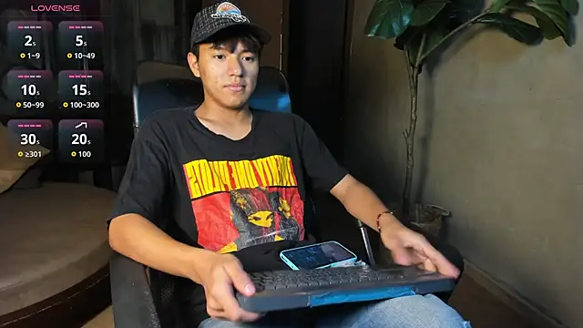 Snapshot of isaac_grimm chatting on 02-26-26, 03:05 isaac grimm online show from 02-26-26, 03:05