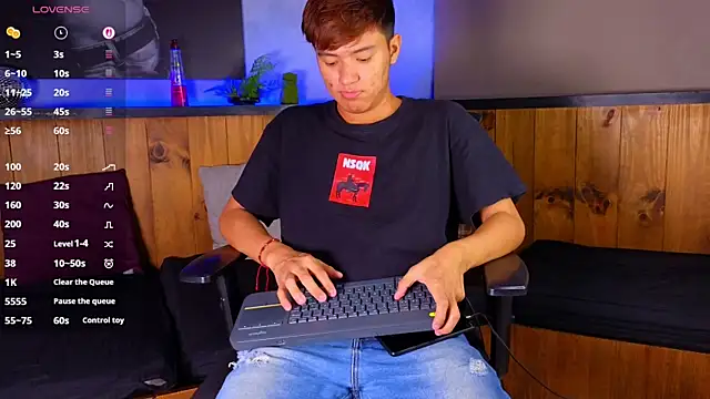 Snapshot of isaac_grimm chatting on 03-21-26, 09:36 isaac grimm online show from 03-21-26, 09:36