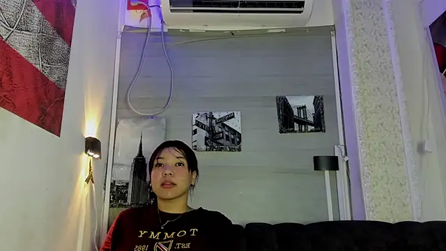 naileth 1 online show from 12-21-25, 07:32