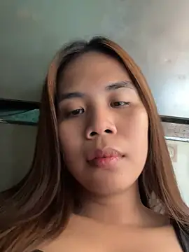 Margaux4U online show from 04-12-26, 07:24