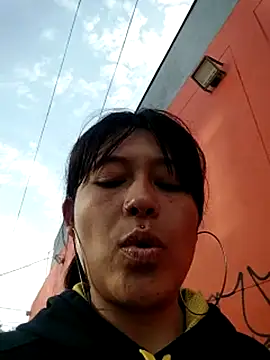 Snapshot of Mariana_eclipse chatting on 12-19-25, 12:34 Mariana eclipse online show from 12-19-25, 12:34