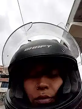 Snapshot of Mariana_eclipse chatting on 01-12-26, 12:43 Mariana eclipse online show from 01-12-26, 12:43