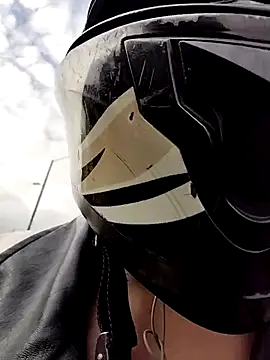 Snapshot of Mariana_eclipse chatting on 01-15-26, 11:59 Mariana eclipse online show from 01-15-26, 11:59