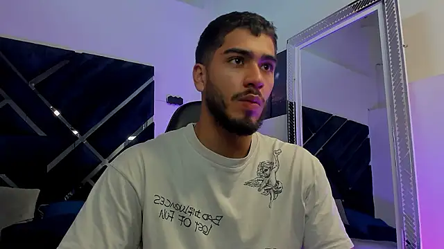 Franco banderas online show from 02-21-26, 02:51