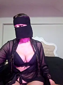 Snapshot of deva-sexy chatting on 06-08-26, 04:51 deva-sexy online show from 06-08-26, 04:51