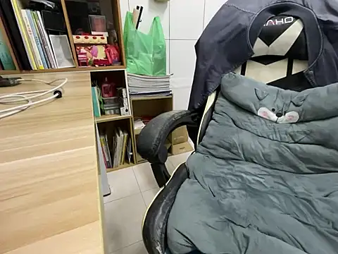 hiiiizzzz online show from 02-27-26, 04:07