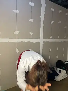 Snapshot of dakota021 chatting on 03-12-26, 01:34 dakota021 online show from 03-12-26, 01:34