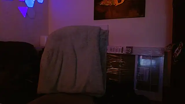 Snapshot of GetAtsmac chatting on 12-04-25, 04:22 GetAtsmac online show from 12-04-25, 04:22