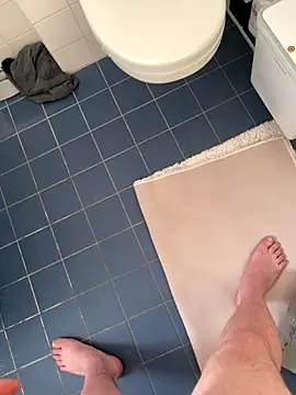 DutchMiracle26 online show from 12-18-25, 01:39