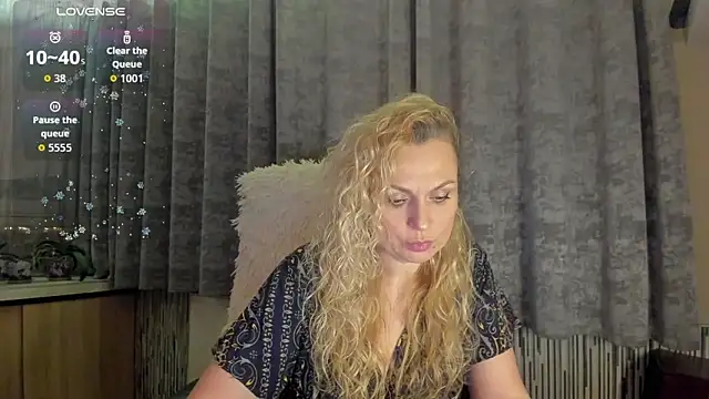 LanaLight x online show from 05-15-26, 08:27
