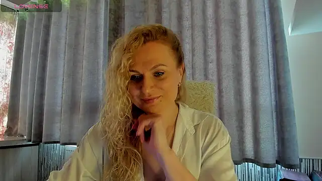 LanaLight x online show from 05-20-26, 12:33