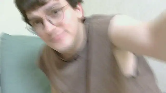 leo cutie online show from 07-31-26, 08:30