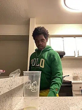 JaHavin- online show from 05-12-26, 01:36