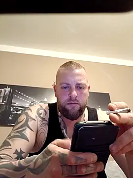 Snapshot of Chiemsee610 chatting on 02-28-26, 11:17 Chiemsee610 online show from 02-28-26, 11:17