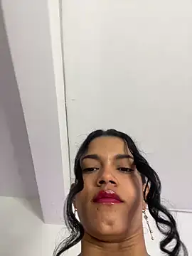 Snapshot of IrisFit chatting on 02-05-26, 01:27 IrisFit online show from 02-05-26, 01:27