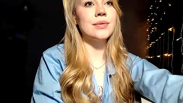 LunaPeony online show from 03-31-26, 08:31