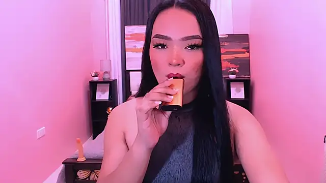 Fantacyloverr online show from 03-25-26, 07:58