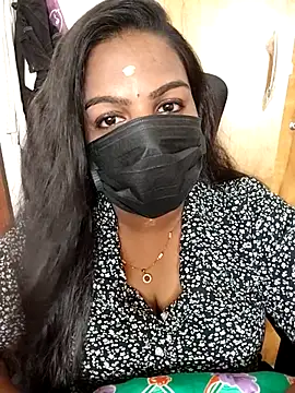 Snapshot of Tamil_Shara chatting on 07-06-26, 05:15 Tamil Shara online show from 07-06-26, 05:15