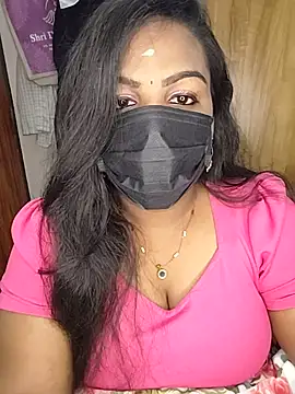 Snapshot of Tamil_Shara chatting on 07-15-26, 03:06 Tamil Shara online show from 07-15-26, 03:06