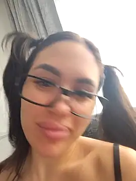 SiennaLuxexx online show from 03-31-26, 11:54