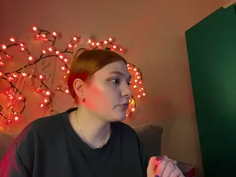 Ungoliant Kiss online show from 04-14-26, 07:09