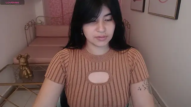 Nina harpper  online show from 02-14-26, 01:19