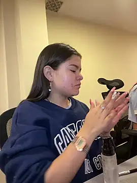 Camila Duarte2 online show from 04-14-26, 01:28