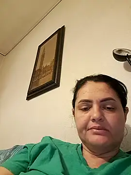 Snapshot of gini92 chatting on 02-12-26, 06:52 gini92 online show from 02-12-26, 06:52