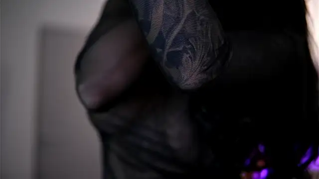 Ivy Trix online show from 03-28-26, 07:35