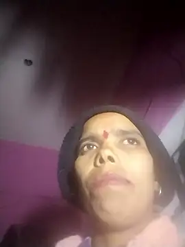 Snapshot of Chetna_sharma chatting on 01-12-26, 05:18 Chetna sharma online show from 01-12-26, 05:18