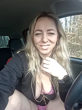 Snapshot of sole28 chatting on 02-20-26, 01:11 sole28 online show from 02-20-26, 01:11