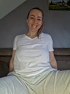 Snapshot of sole28 chatting on 03-27-26, 07:36 sole28 online show from 03-27-26, 07:36